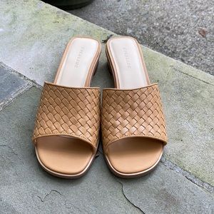 NWOT Everlane Sandals